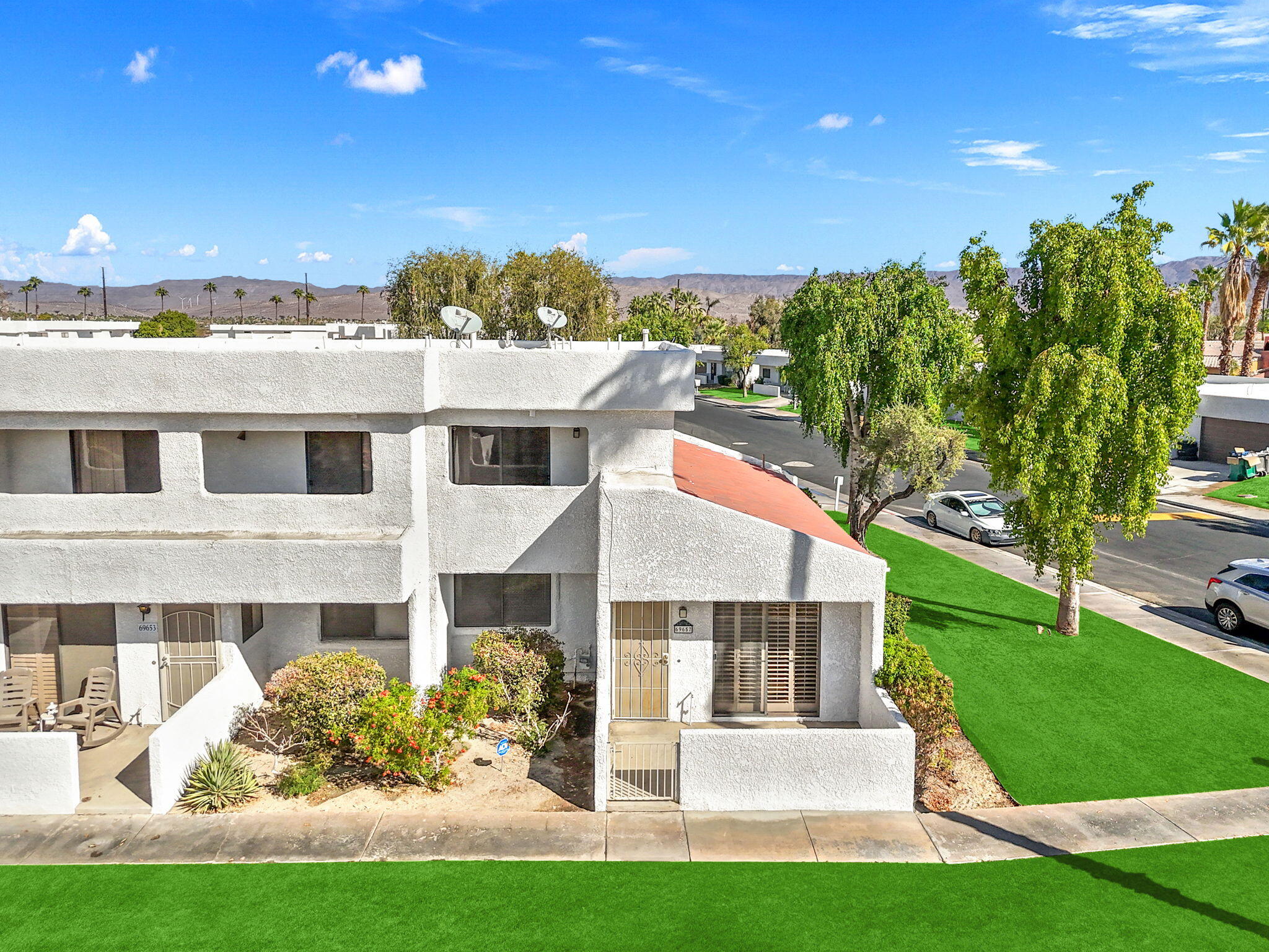 69657 Cara Way Rancho Mirage, CA 92270 - Photo 39 of 40 Aerial front #2