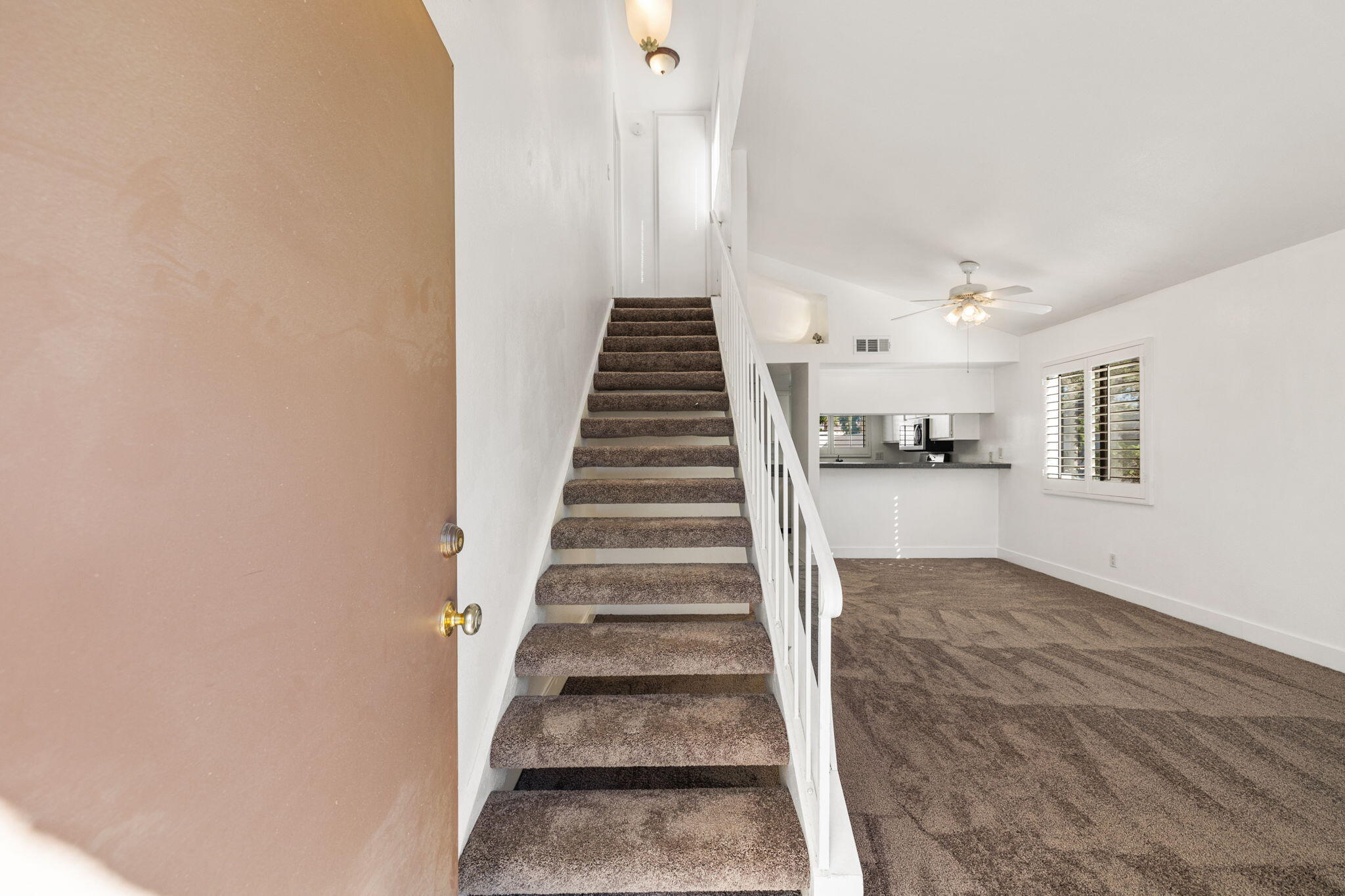69657 Cara Way Rancho Mirage, CA 92270 - Photo 9 of 40 Entry
