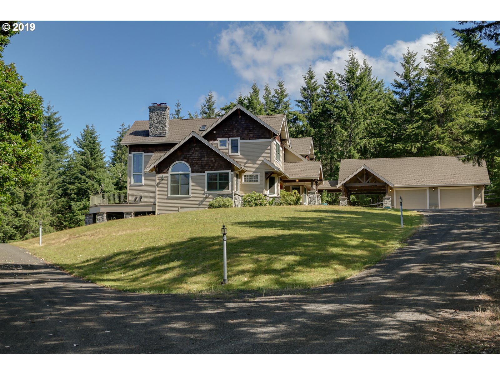 30933 Fox Hollow Road Eugene, OR 97405 - Photo 1 of 32 Gallery Image 1