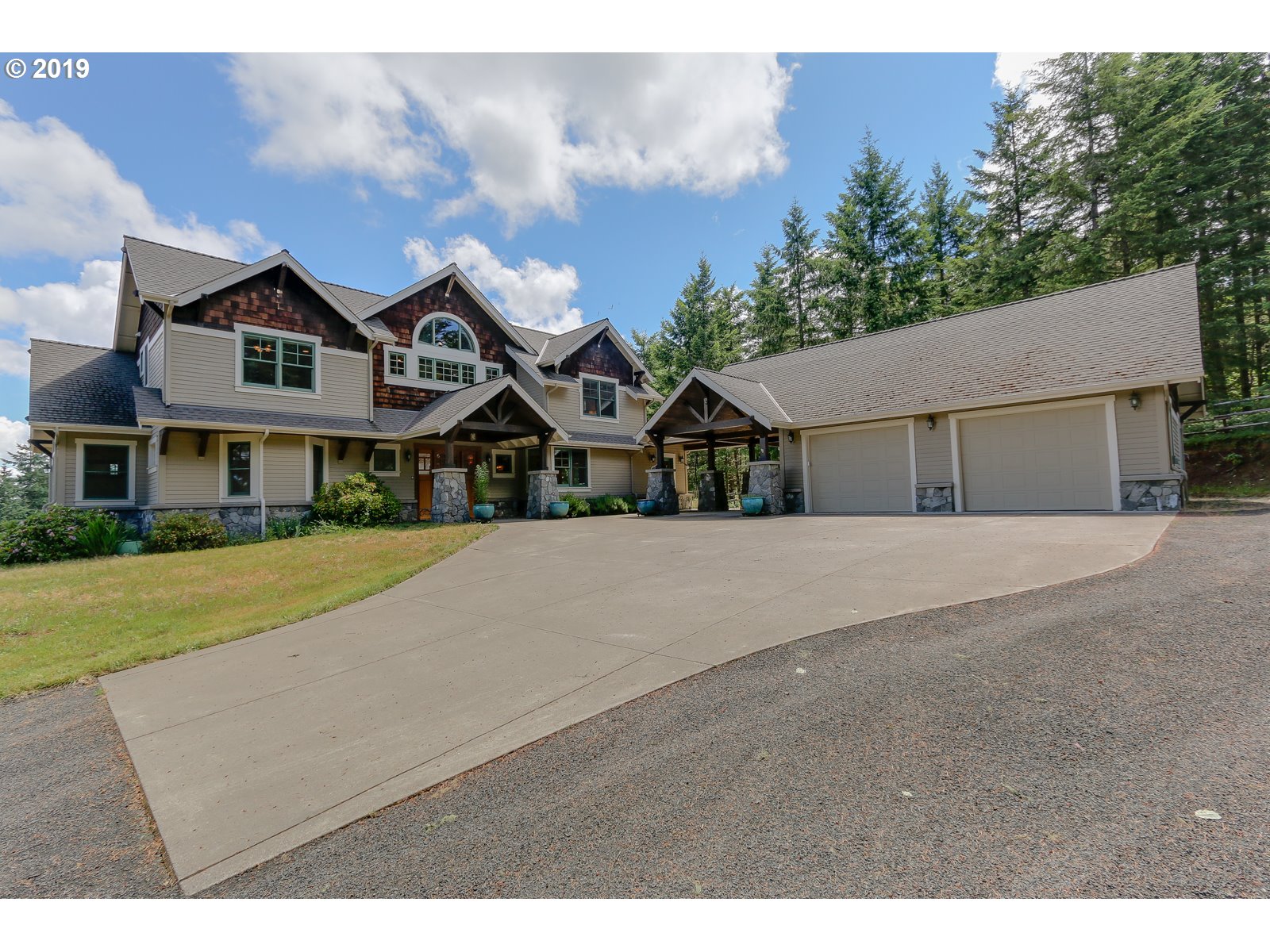 30933 Fox Hollow Road Eugene, OR 97405 - Photo 2 of 32 Gallery Image 2