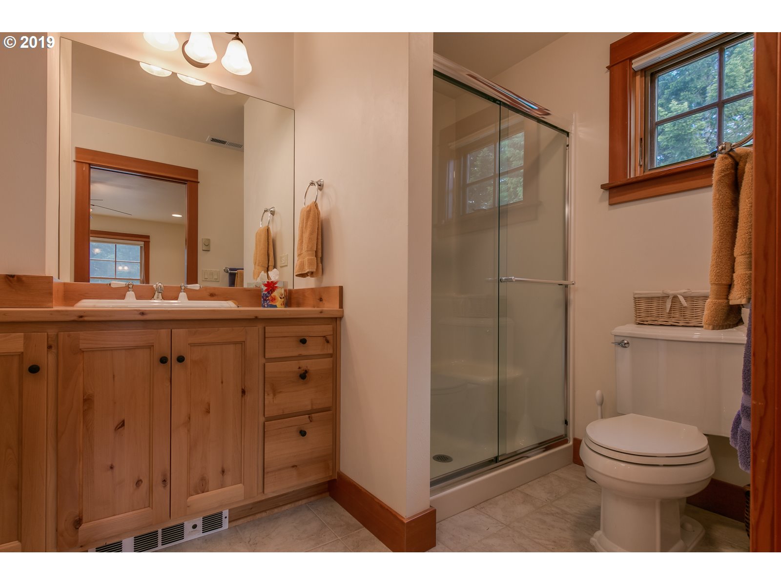 30933 Fox Hollow Road Eugene, OR 97405 - Photo 22 of 32 Gallery Image 22