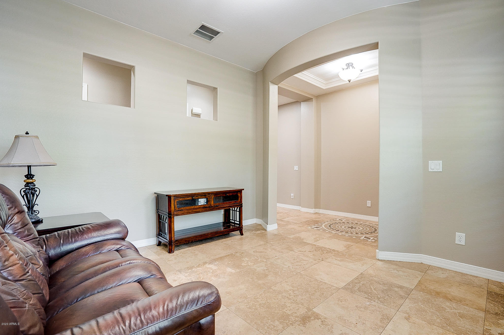 Parlor/Den