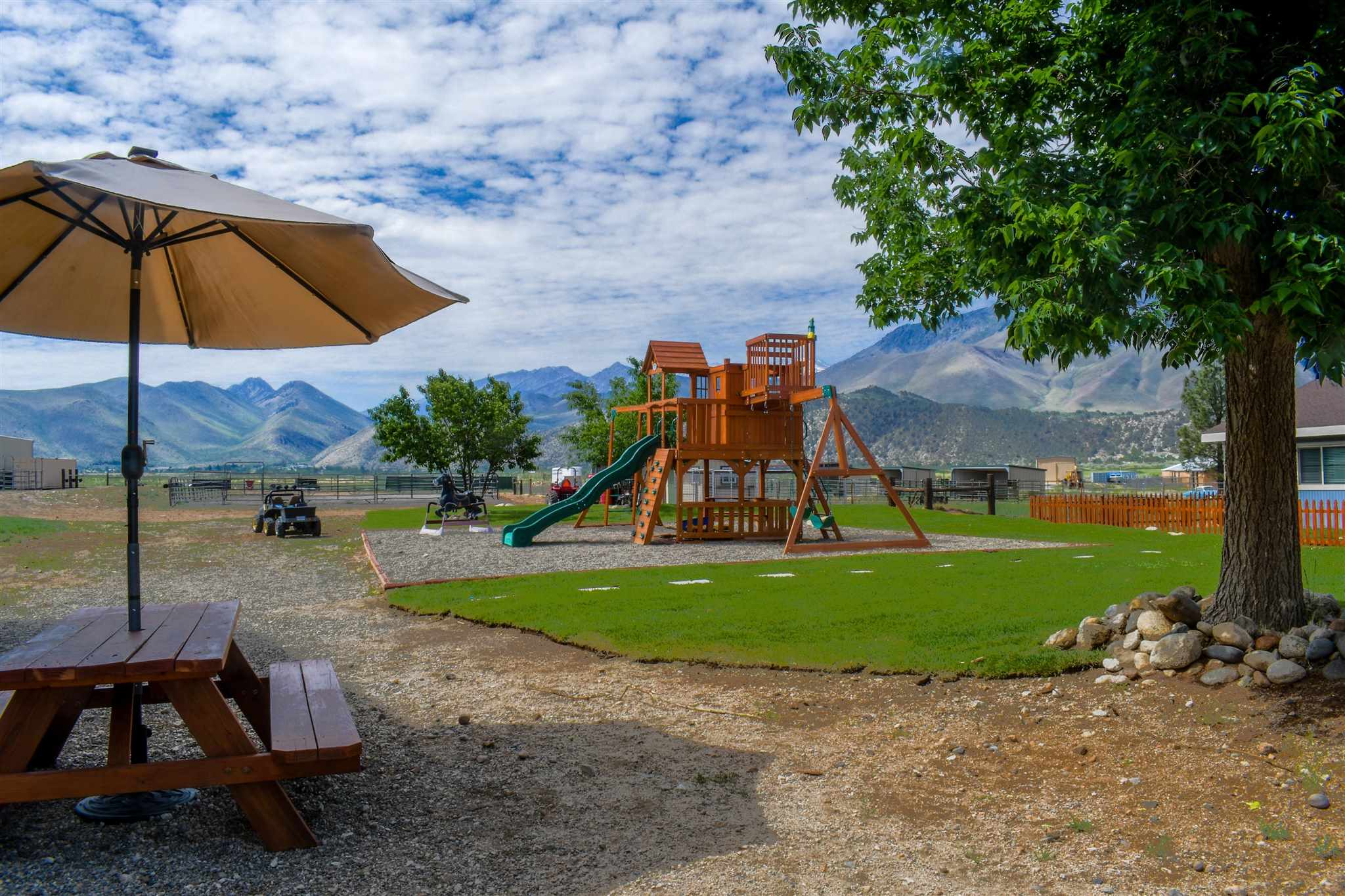 1292 Larson Lane Coleville, CA 96107 - Photo 8 of 29