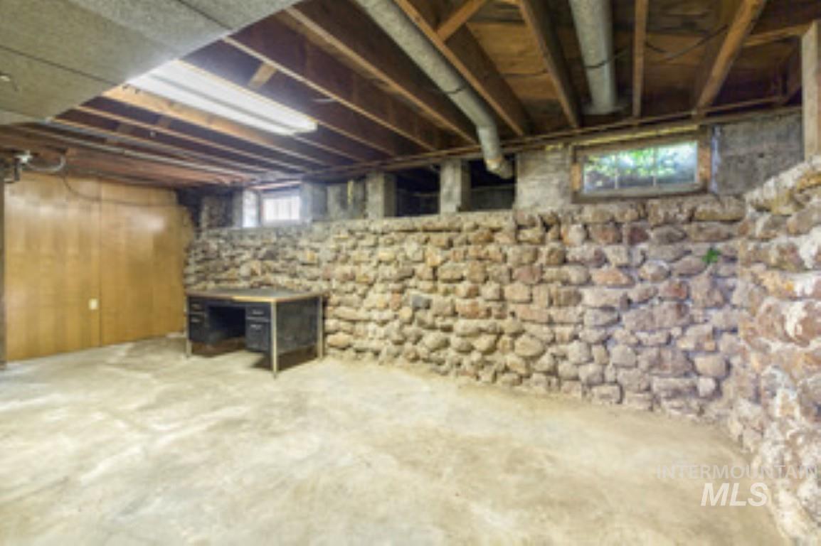 1119 North Eagle Road Eagle, ID 83616 - Photo 17 of 26