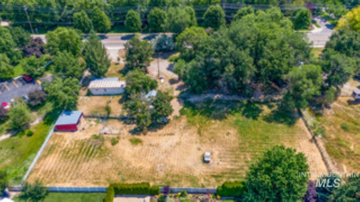 1119 North Eagle Road Eagle, ID 83616 - Photo 2 of 26