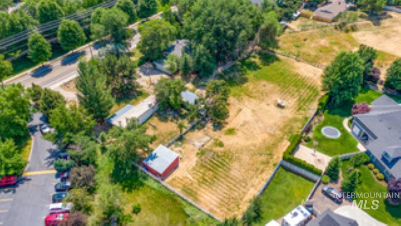 1119 North Eagle Road Eagle, ID 83616 - Photo 3 of 26