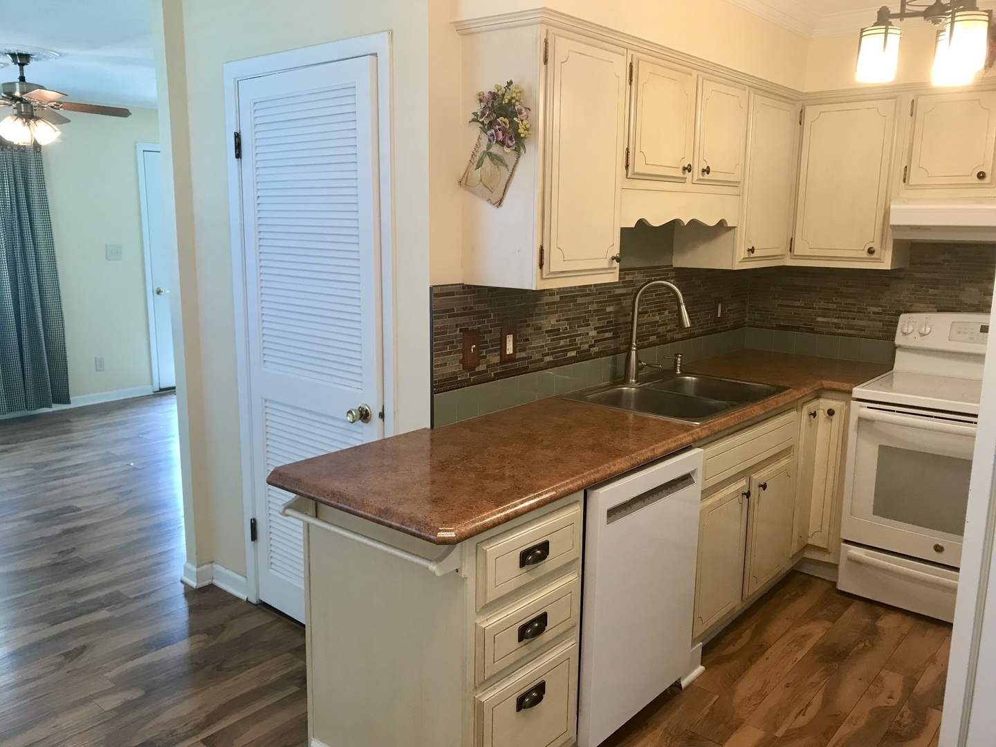 1714 Pike Street Peru, IL 61354 - Photo 14 of 26