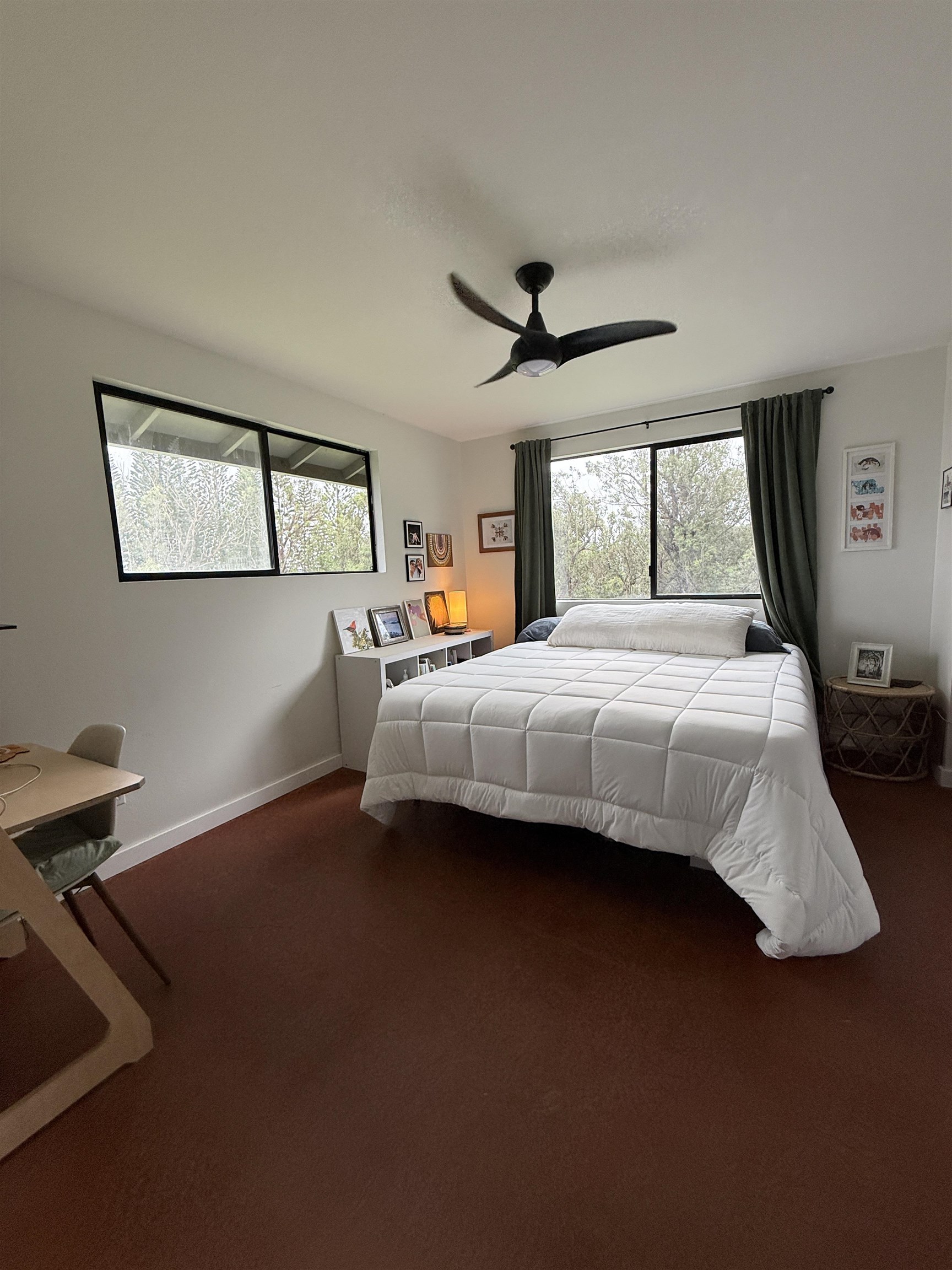 580 A Lihau Place Haiku, HI 96708 - Photo 17 of 17 a bedroom with a bed and window