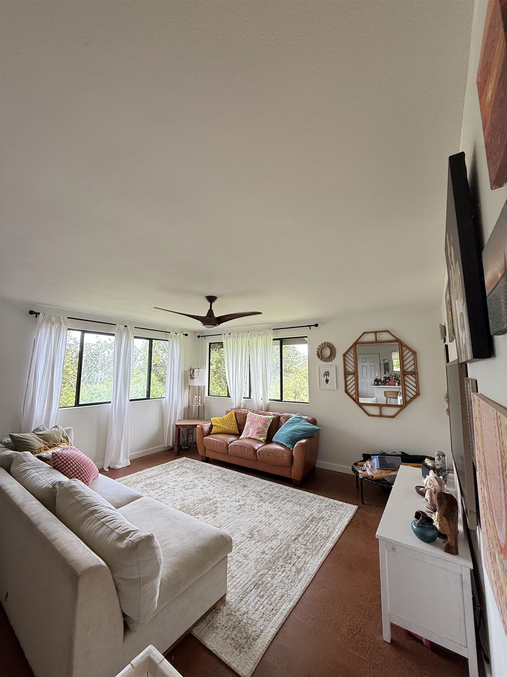 580 A Lihau Place Haiku, HI 96708 - Photo 4 of 17 a bedroom with furniture and a window