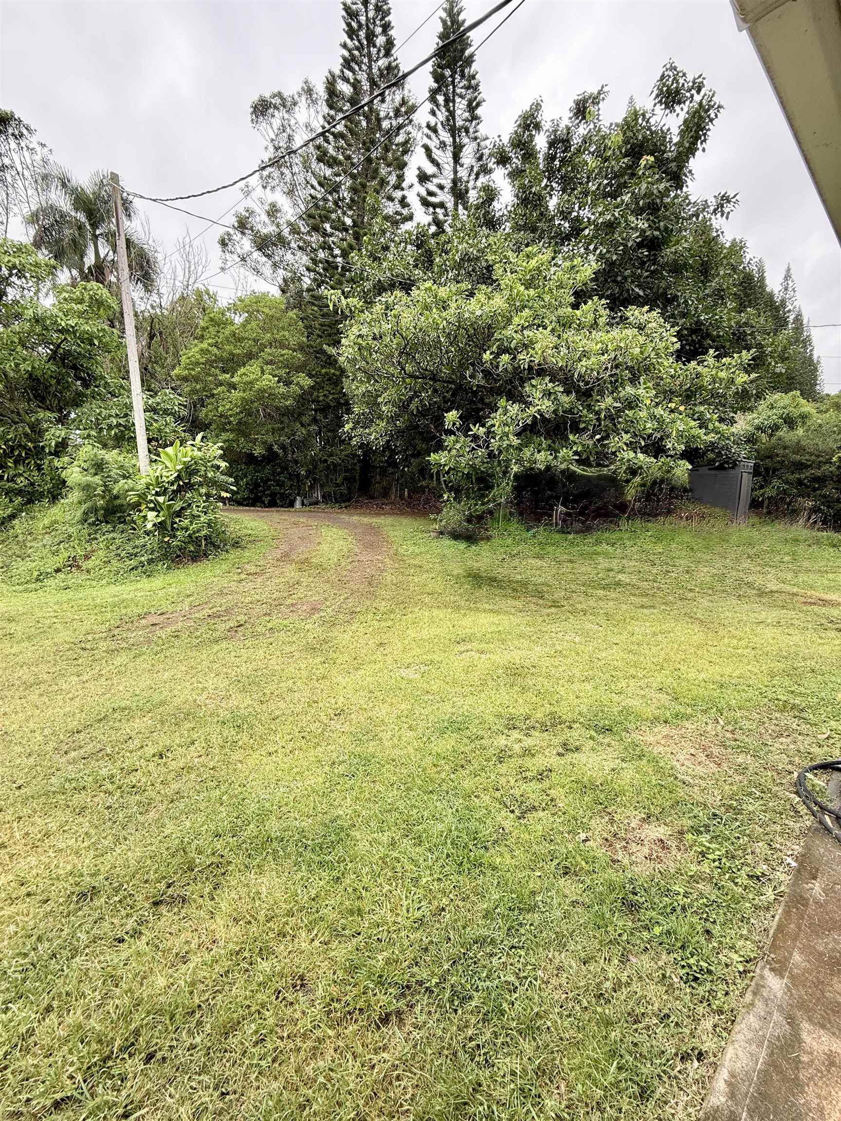580 A Lihau Place Haiku, HI 96708 - Photo 10 of 17 a view of a lake view