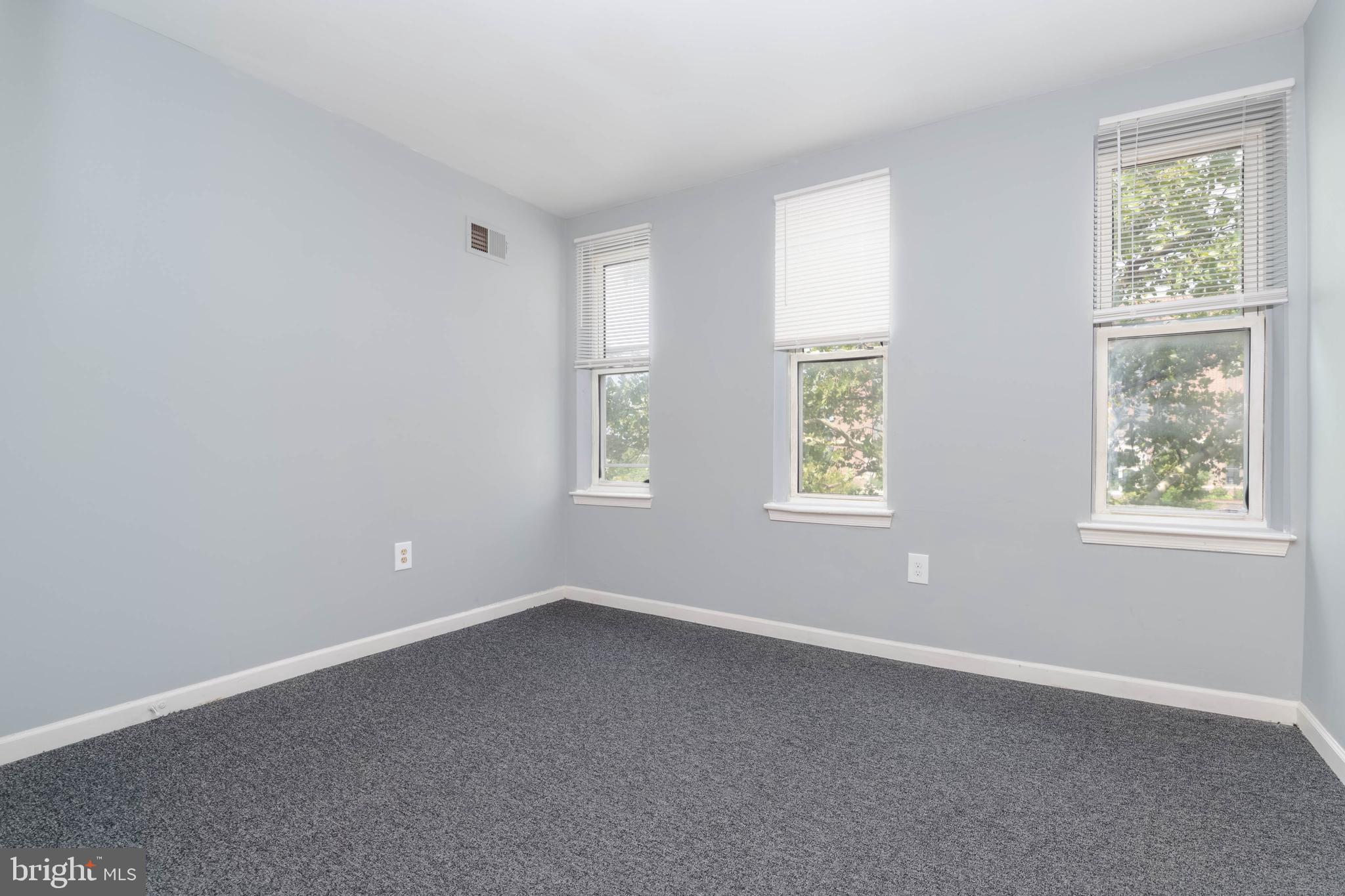 1137 North Mount Street Baltimore, MD 21217 - Photo 20 of 33 Bedroom 3