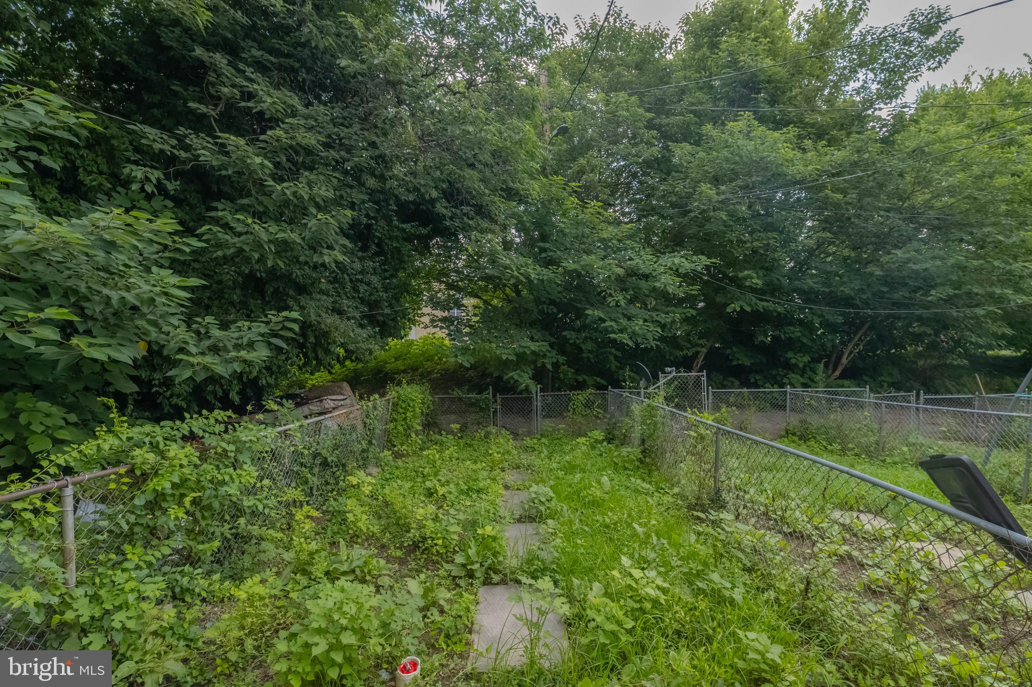 1137 North Mount Street Baltimore, MD 21217 - Photo 29 of 33 Rear View