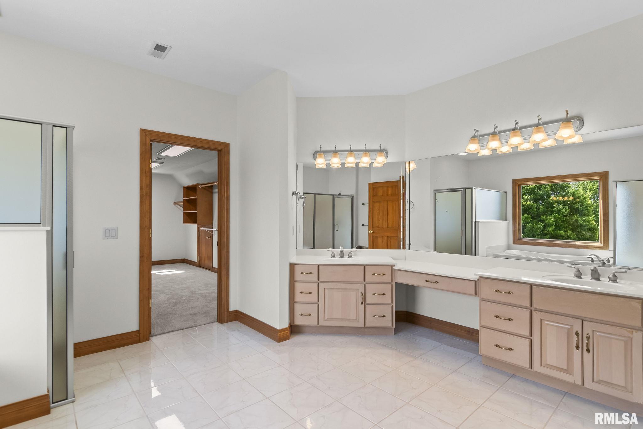 4809 Bears Paw Court Springfield, IL 62711 - Photo 35 of 70
