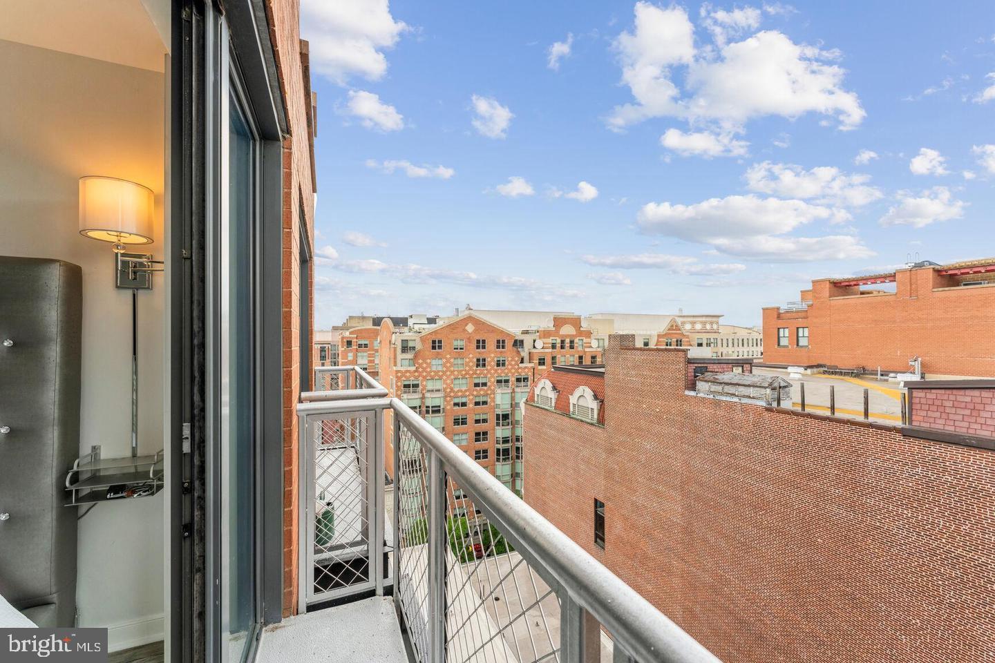 631 D Street Northwest, Unit 1235 Washington, DC 20004 - Photo 2 of 46