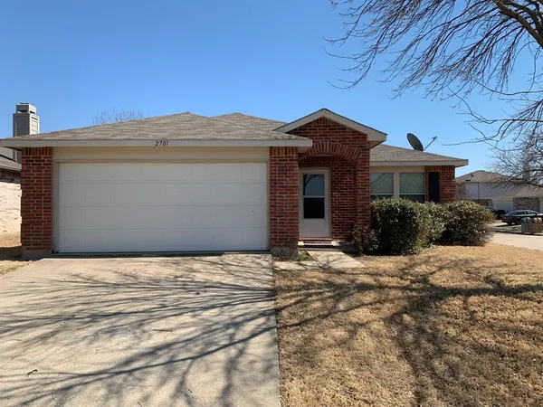 $2,100 | 2701 Woodlake Parkway, Little Elm, TX 75068