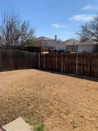 $2,100 | 2701 Woodlake Parkway, Little Elm, TX 75068