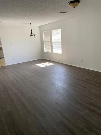 $2,100 | 2701 Woodlake Parkway, Little Elm, TX 75068