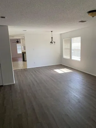 $2,100 | 2701 Woodlake Parkway, Little Elm, TX 75068