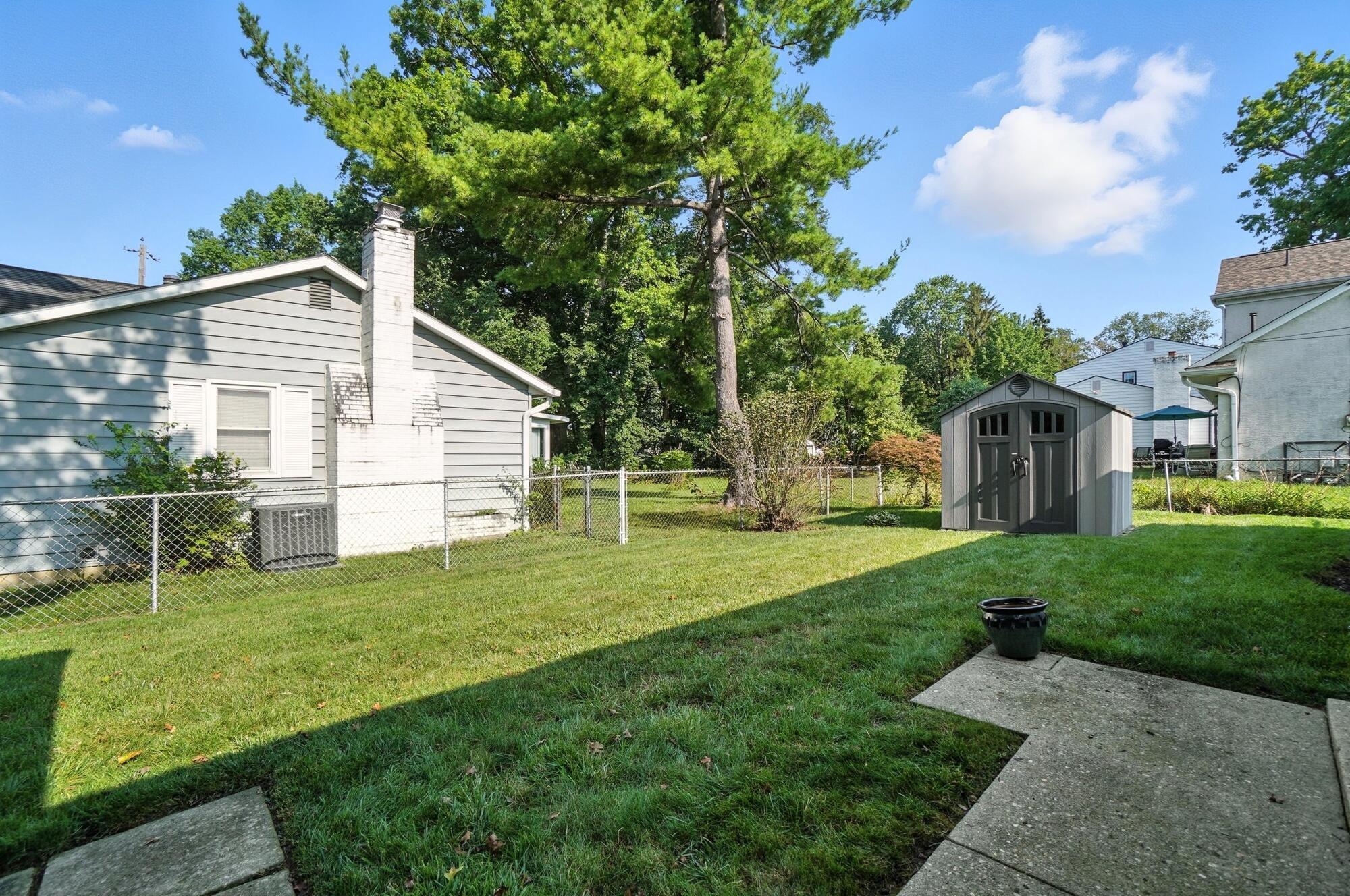 311 North Hamilton Road Columbus, OH 43230 - Photo 42 of 45 046
