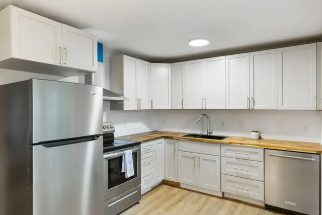 $297,500 | 400 Tammie Avenue, Goose Creek, SC 29445