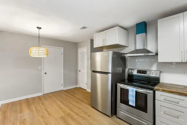 $297,500 | 400 Tammie Avenue, Goose Creek, SC 29445