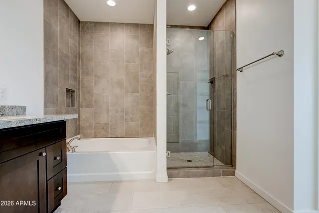 $2,699 | 16075 North 30th Street, Phoenix, AZ 85032