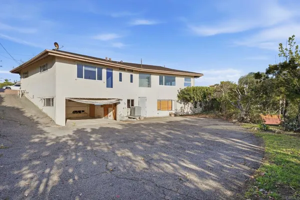 $2,495,000 | 4920 Collingwood Drive, San Diego, CA 92109