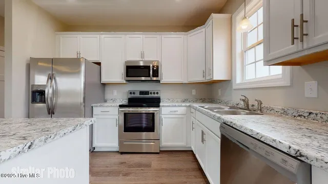 $289,000 | 313 Starky Drive, Richlands, NC 28574