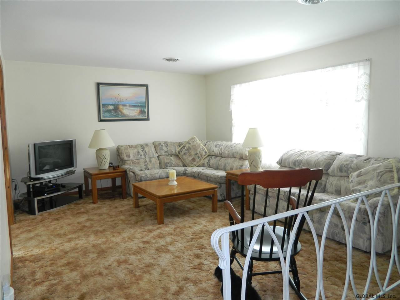 36 Beaver Road Schodack, NY 12123 - Photo 7 of 19 Photo 7