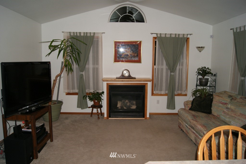 24514 Wicker Road Sedro-Woolley, WA 98284 - Photo 3 of 12 Gallery Image 3