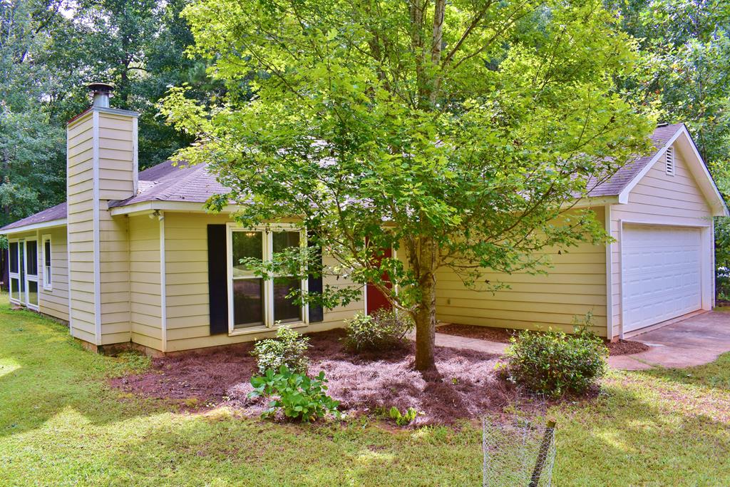 1049 Calhoun Road Hamilton, GA 31811 - Photo 1 of 17 Main View