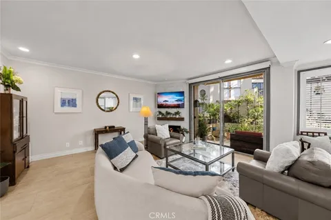 $1,699,888 | 903 Muirfield Drive, Newport Beach, CA 92660