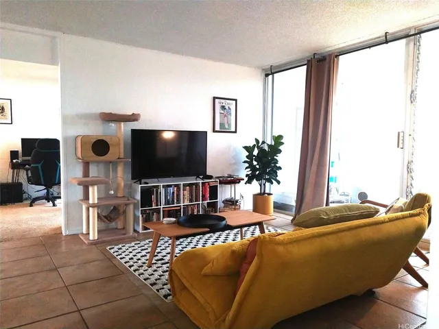 $410,000 | 95-273 Waikalani Drive, Unit D1005, Mililani, HI 96789