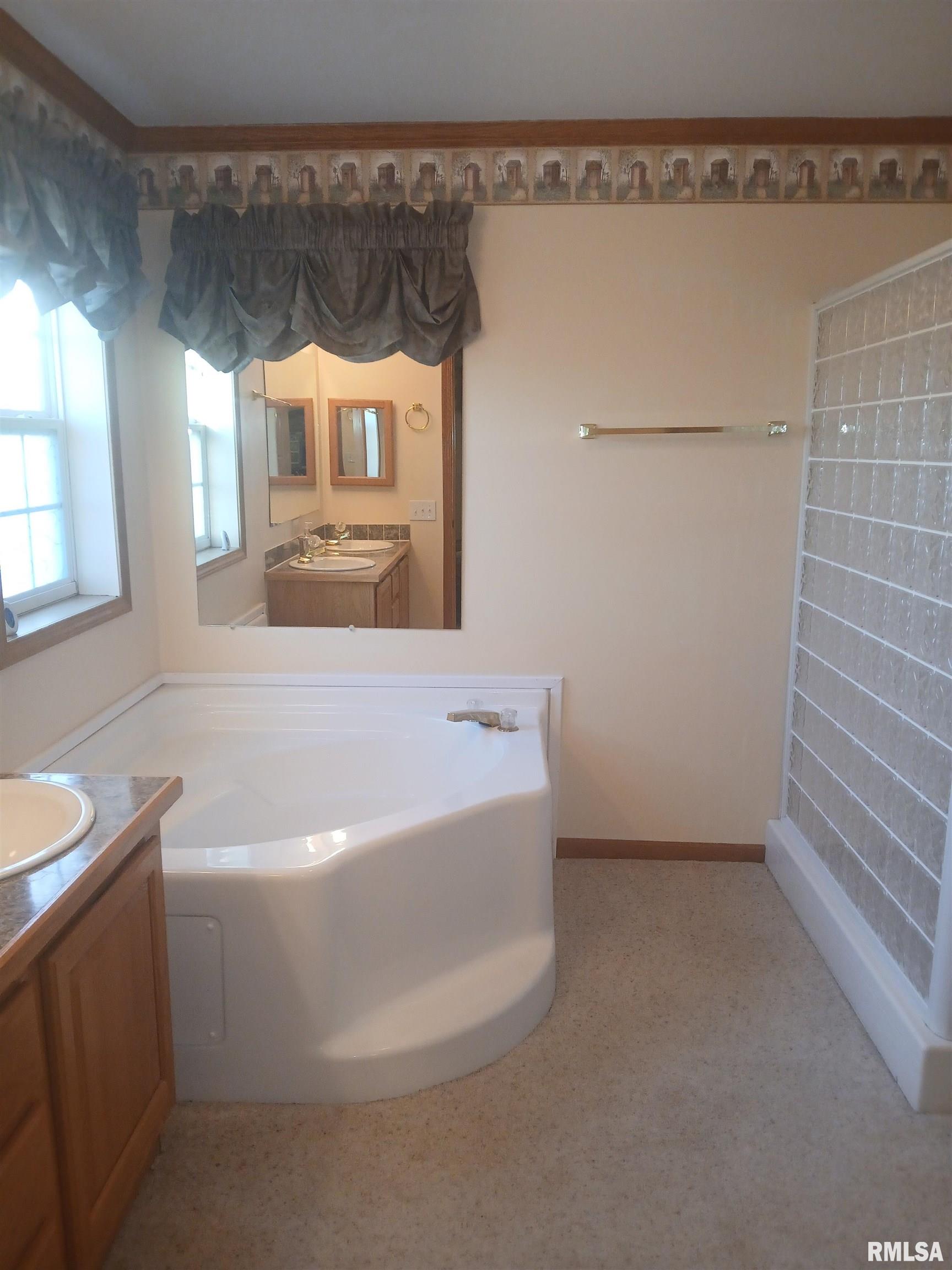 198 Briley Road Eldorado, IL 62930 - Photo 19 of 46