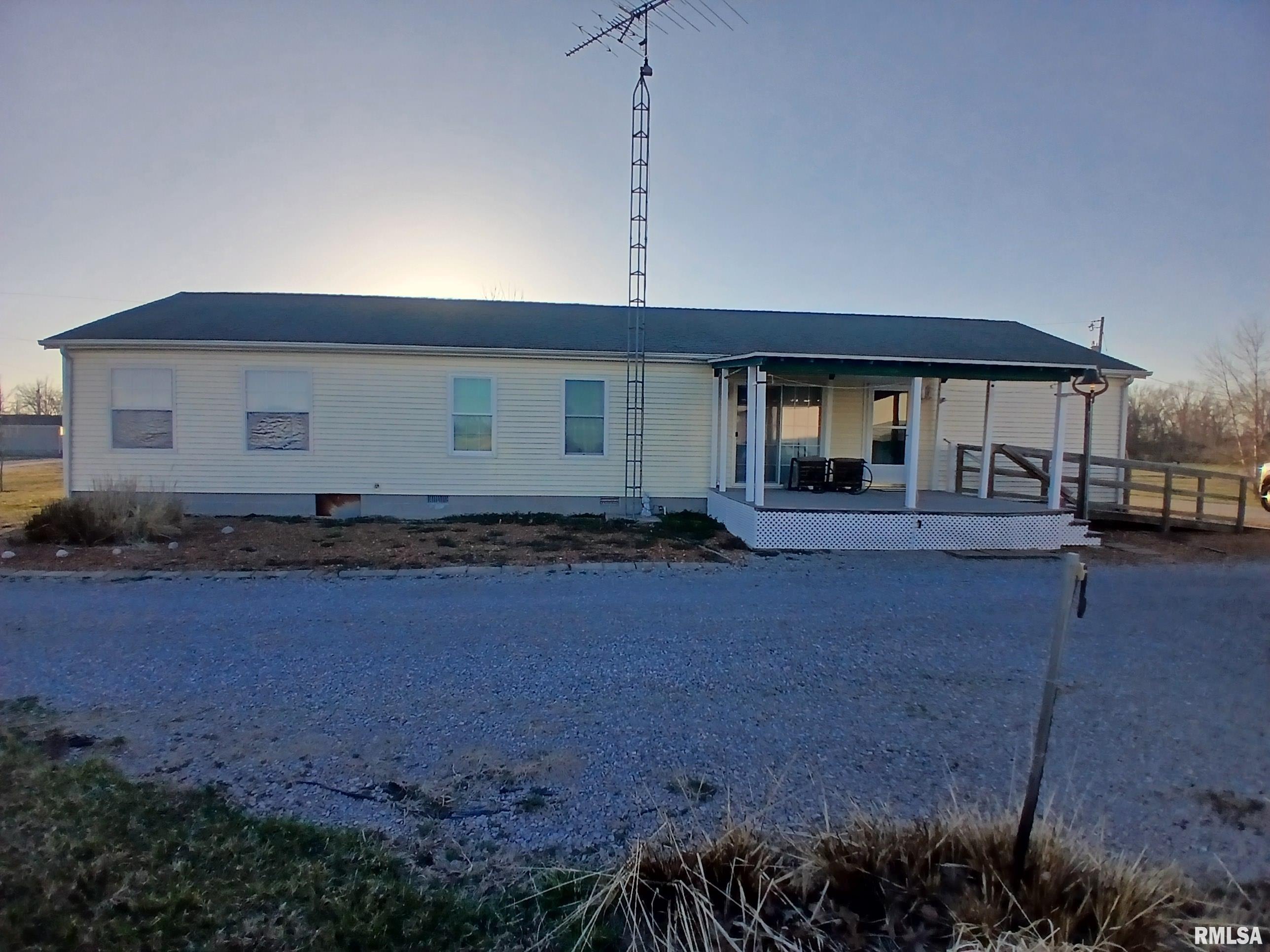 198 Briley Road Eldorado, IL 62930 - Photo 27 of 46