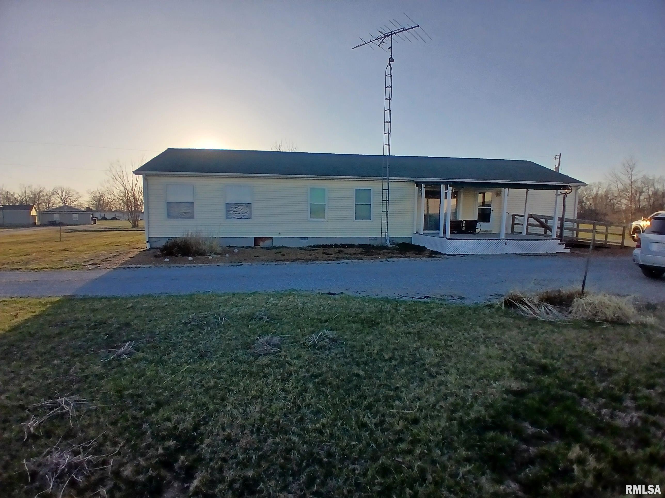 198 Briley Road Eldorado, IL 62930 - Photo 29 of 46