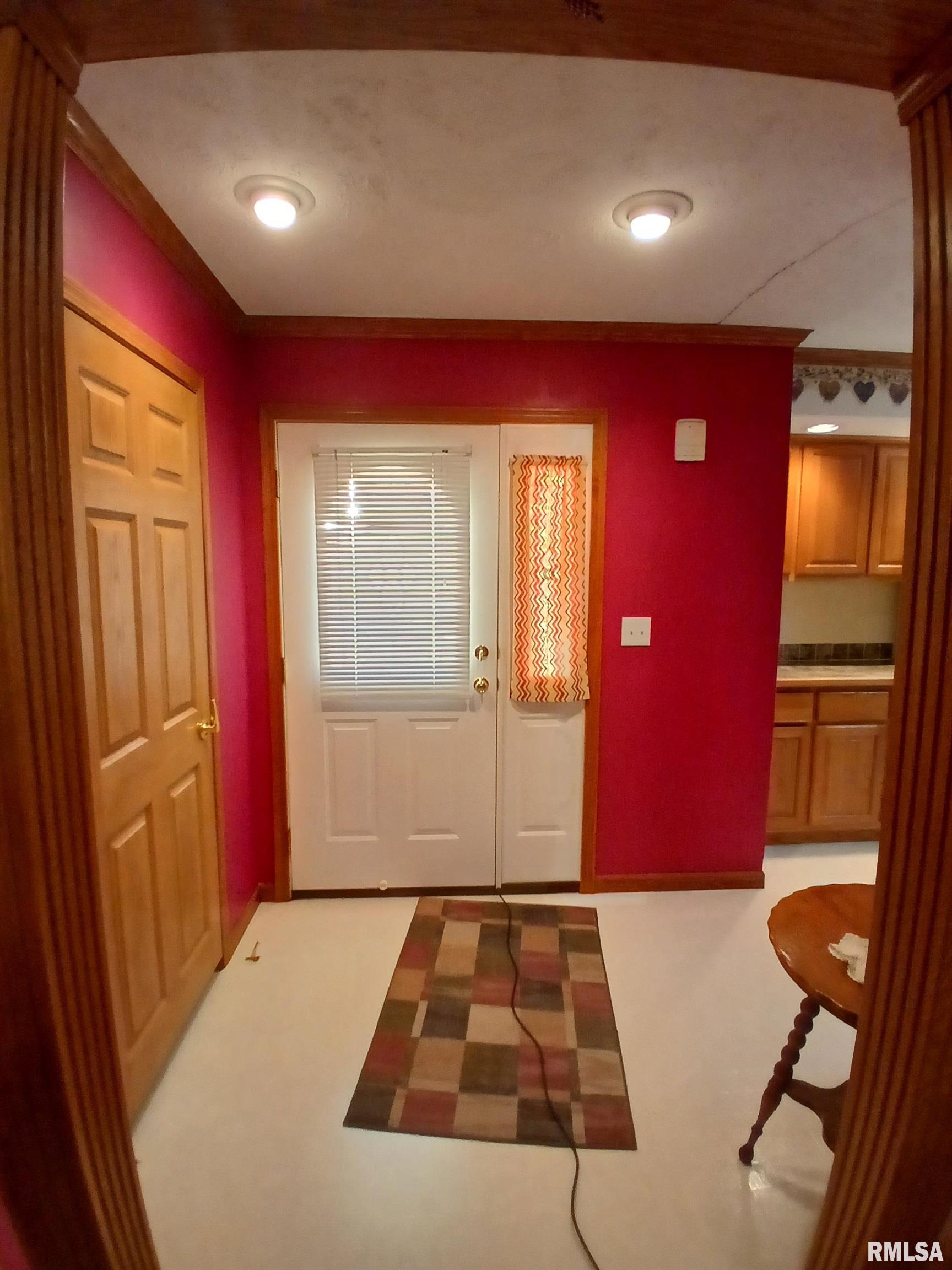 198 Briley Road Eldorado, IL 62930 - Photo 7 of 46