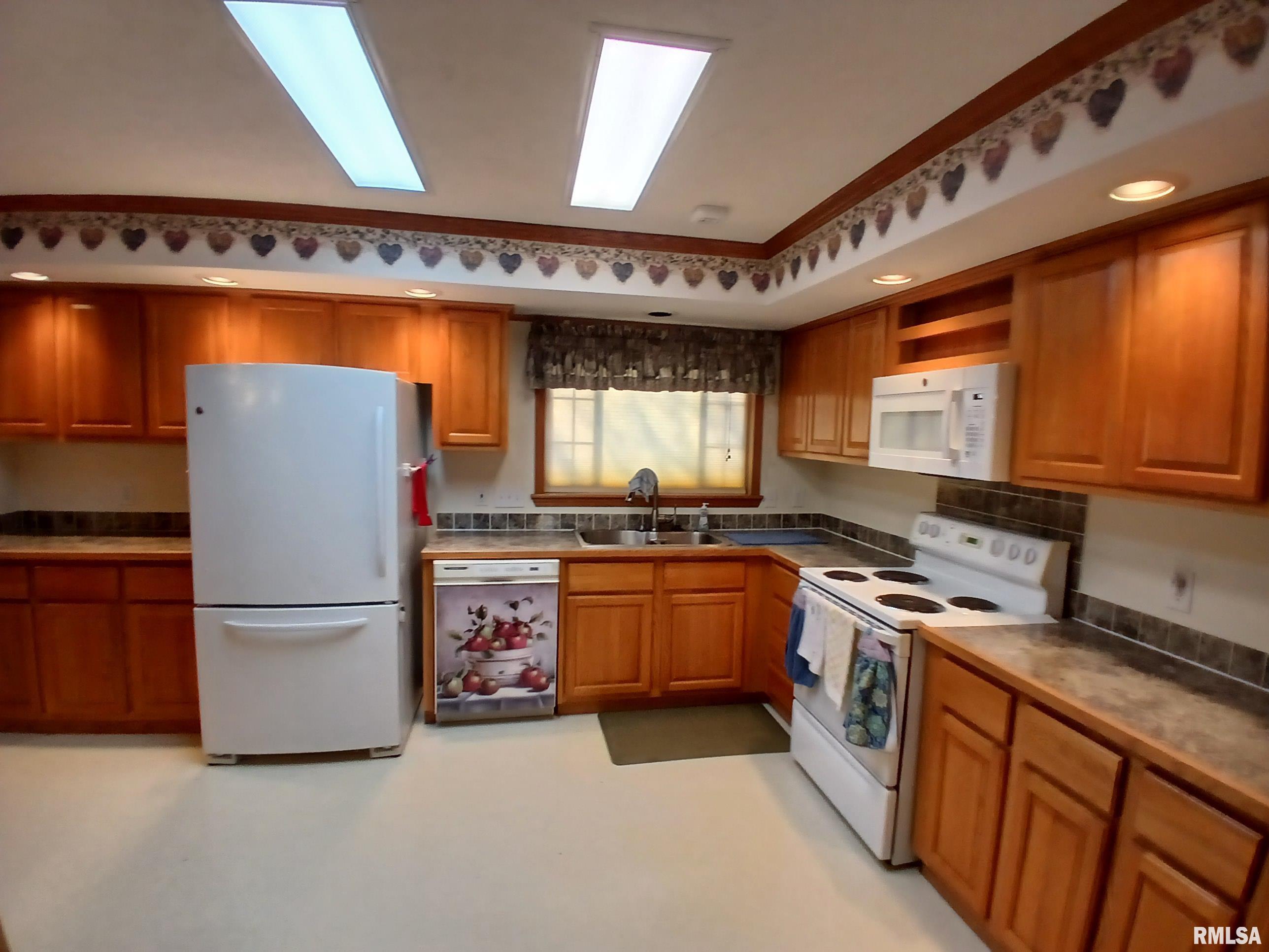 198 Briley Road Eldorado, IL 62930 - Photo 10 of 46