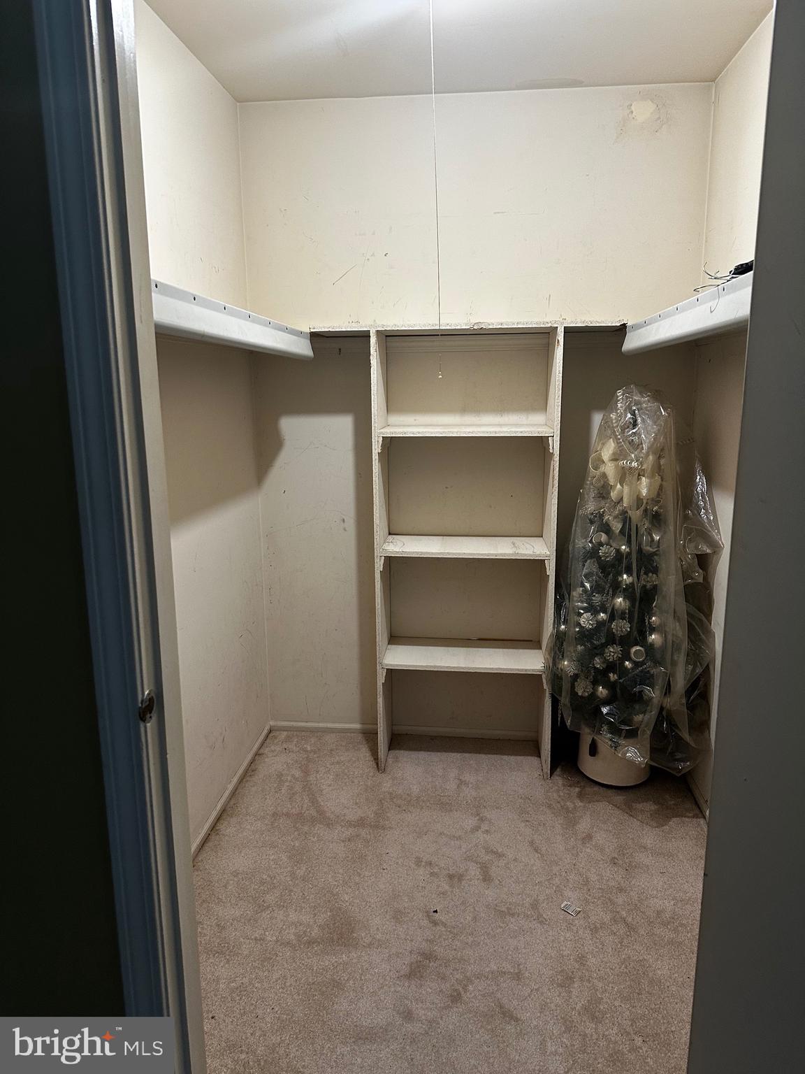 6 Kent Place Sewell, NJ 08080 - Photo 8 of 13 a view of room with walk in closet