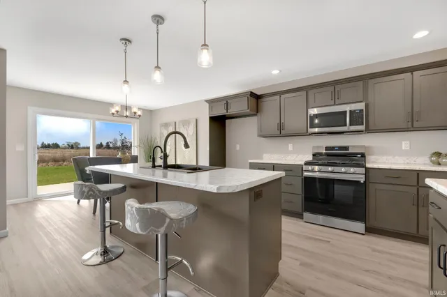 $334,900 | 1016 Bryce Circle, Ligonier, IN 46767