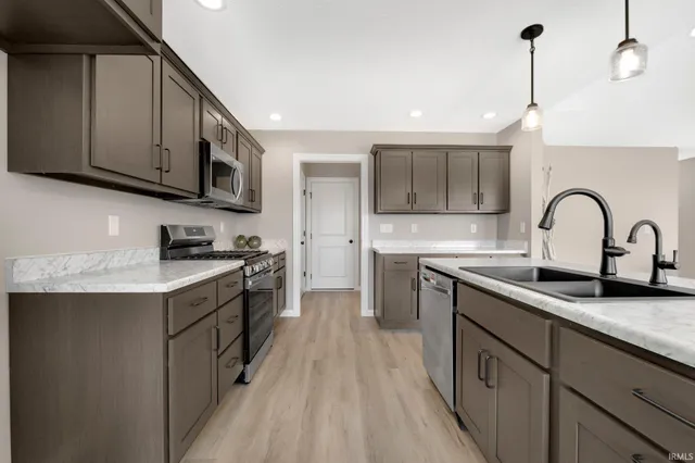 $334,900 | 1016 Bryce Circle, Ligonier, IN 46767