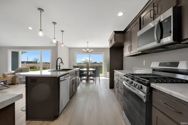 $334,900 | 1016 Bryce Circle, Ligonier, IN 46767