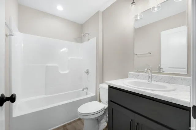 $334,900 | 1016 Bryce Circle, Ligonier, IN 46767