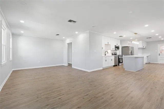 $2,400 | 157 Destrehan Drive, Destrehan, LA 70047