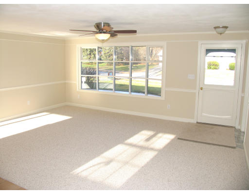 23 Richard Road Hudson, MA 01749 - Photo 4 of 20 Gallery Image 4