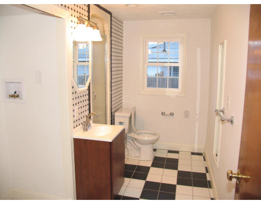 23 Richard Road Hudson, MA 01749 - Photo 7 of 20 Gallery Image 7