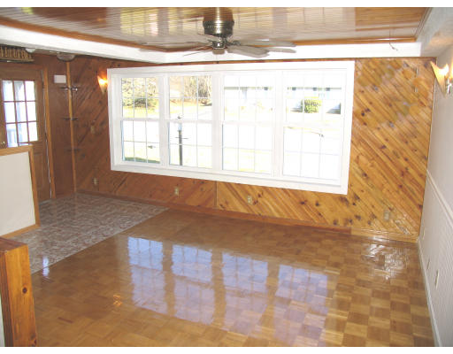 23 Richard Road Hudson, MA 01749 - Photo 8 of 20 Gallery Image 8