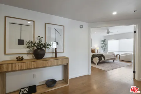 $1,149,000 | 11690 Montana Avenue, Unit 201, Los Angeles, CA 90049