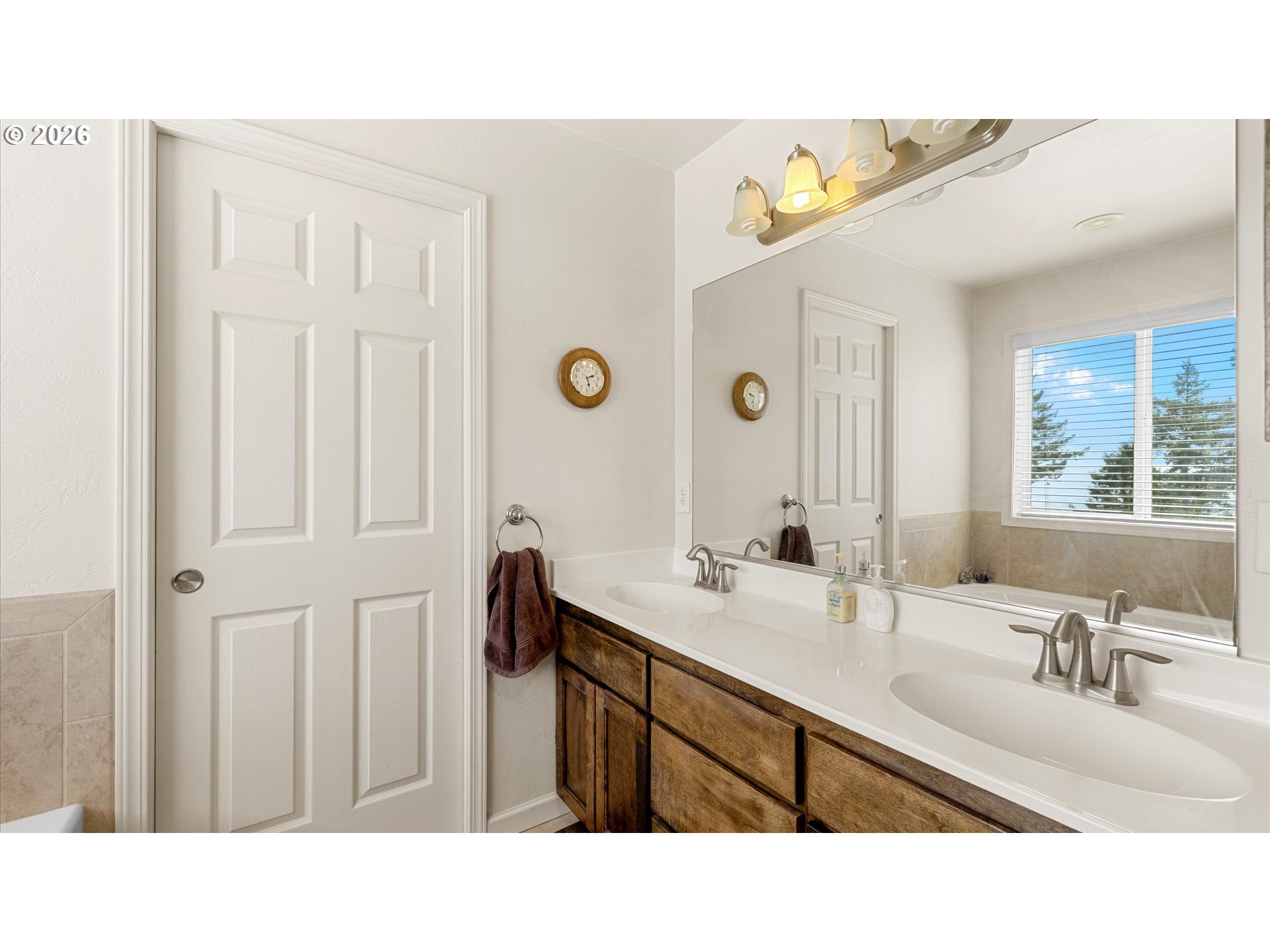 18484 Carpenterville Road Brookings, OR 97415 - Photo 19 of 48 Bathroom, Attached