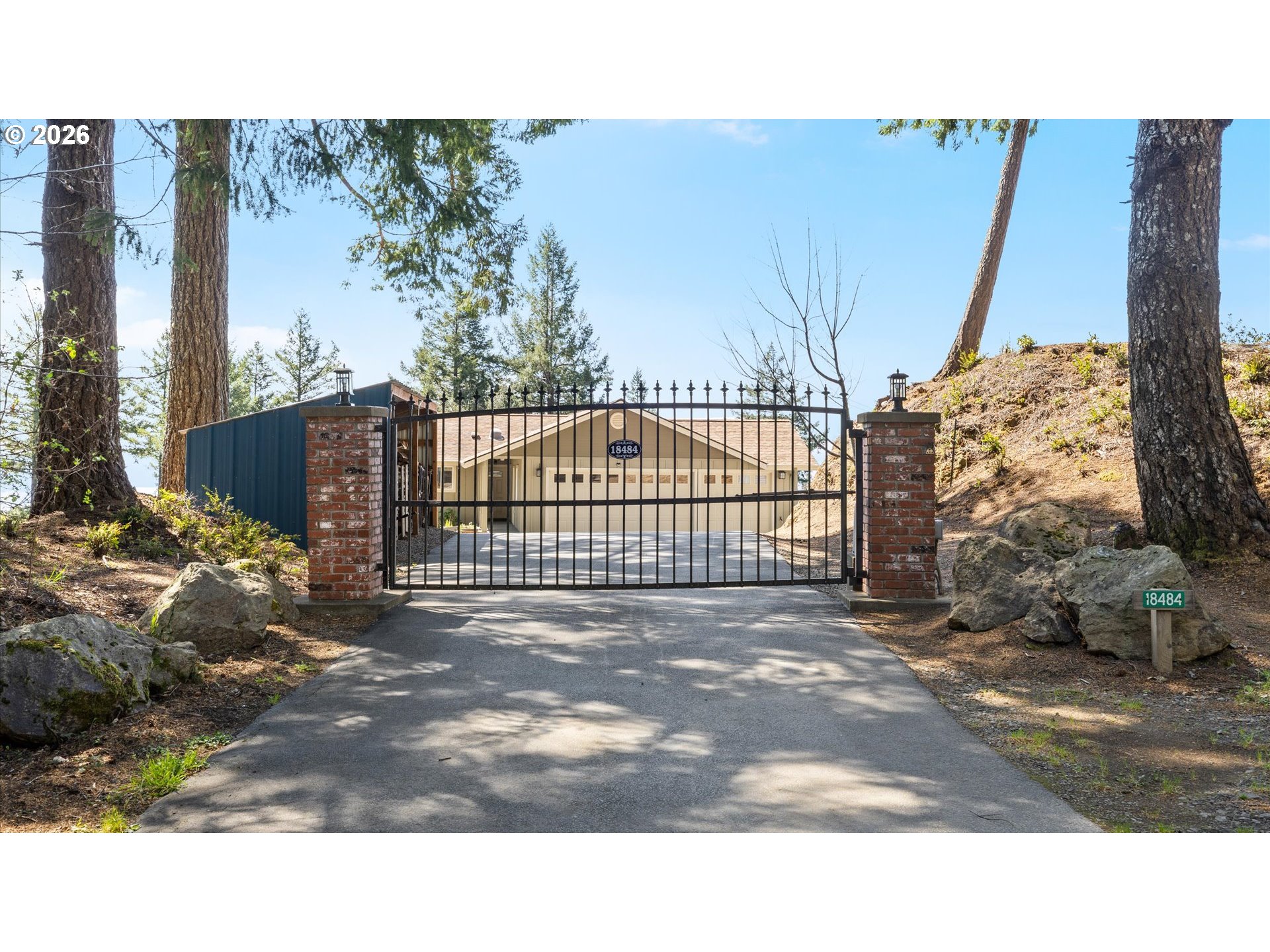18484 Carpenterville Road Brookings, OR 97415 - Photo 2 of 48 Driveway